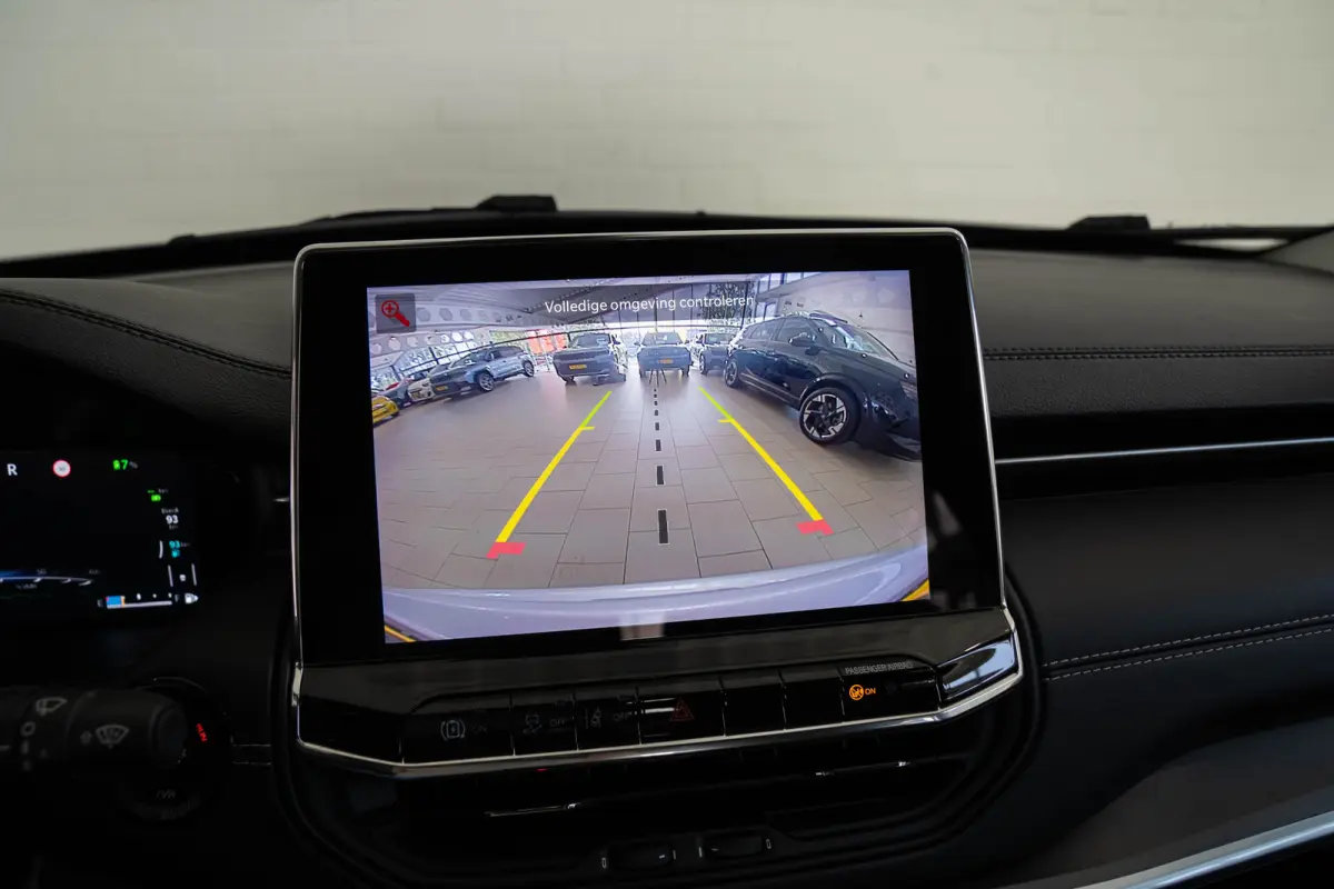 4xe 190 Plug-in Hybrid Night Eagle | Camera | Navigatie | Climate Controle | Apple Carplay & Android Auto | Cruise Controle | Keyless Entry & Start |