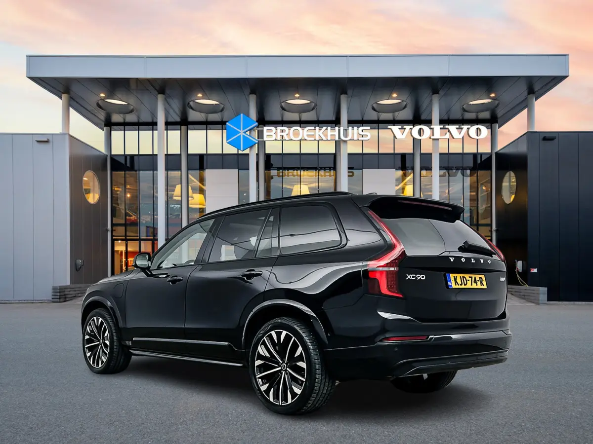 T8 Ultra Dark | 21" Allseason | Luchtvering | Geventileerd Nappa | Massage | Bowers & Wilkins | Trekhaak | Gelaagd&Getint Glas | Head-Up | 360 Camera