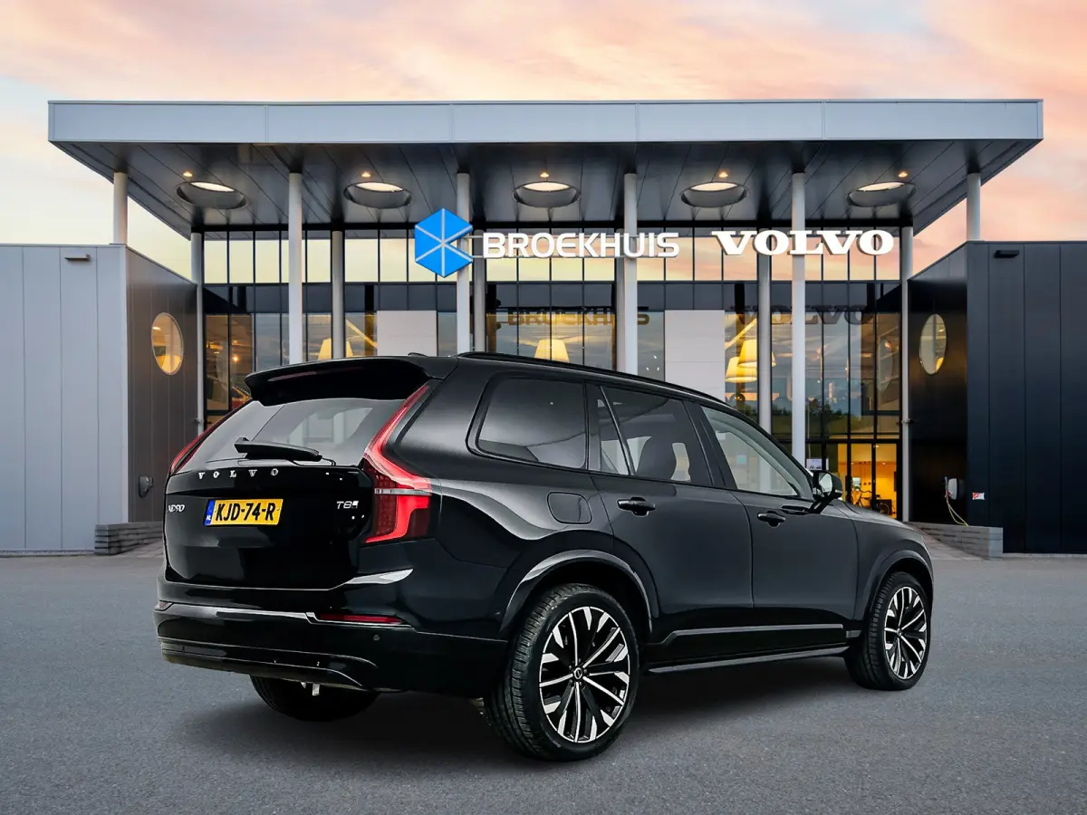 T8 Ultra Dark | 21" Allseason | Luchtvering | Geventileerd Nappa | Massage | Bowers & Wilkins | Trekhaak | Gelaagd&Getint Glas | Head-Up | 360 Camera