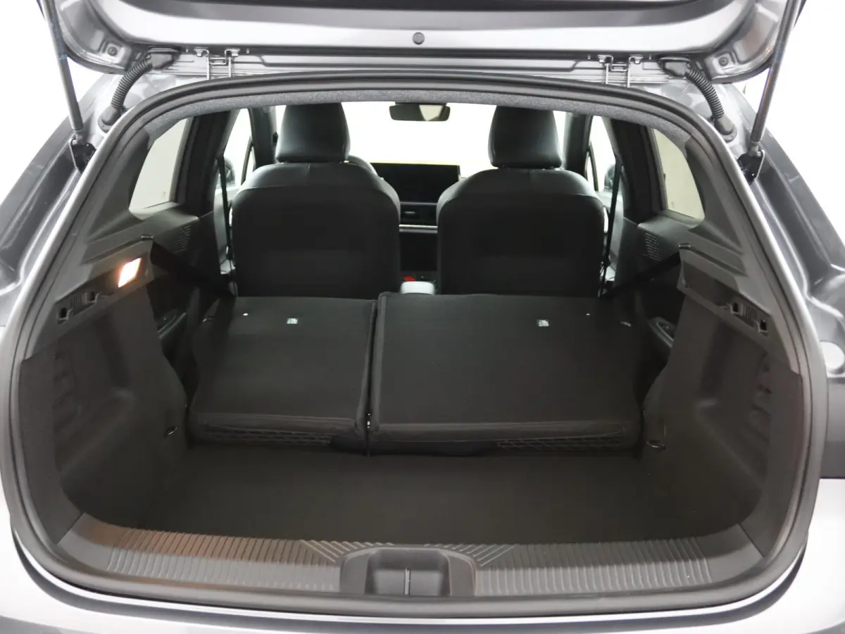 techno full hybrid E-Tech 160 pk | lichtmetalen wielen 18""rythmic" |