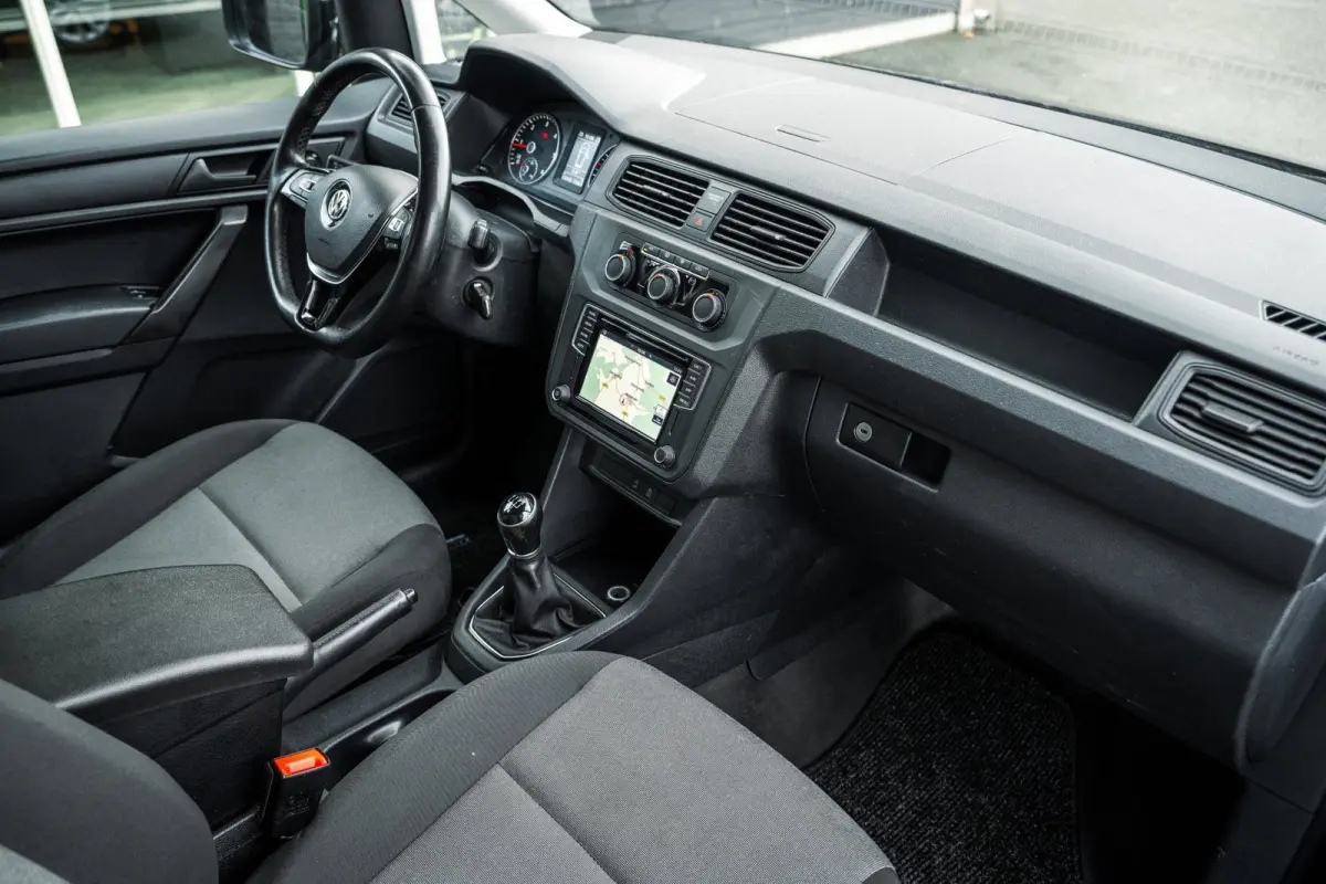 2.0 TDI L1H1 BMT Highline Airco I Cruise I Navigatie I Android I CarPlay I Parkeersensoren I NL Auto I NAP