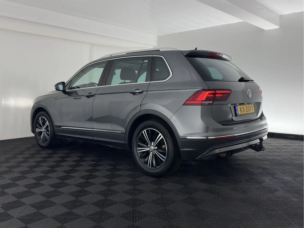 1.4 TSI ACT Highline *AUT | PANO | ADAPTIVE-CRUISE | FULL-LED | VIRTUAL-COCKPIT | KEYLESS | DAB+ | NAVI-FULLMAP | COMFORT-SEATS | ECC | PDC | 18INCH | TOWBAR*