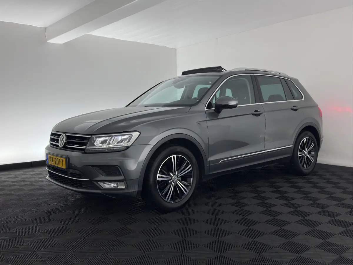1.4 TSI ACT Highline *AUT | PANO | ADAPTIVE-CRUISE | FULL-LED | VIRTUAL-COCKPIT | KEYLESS | DAB+ | NAVI-FULLMAP | COMFORT-SEATS | ECC | PDC | 18INCH | TOWBAR*