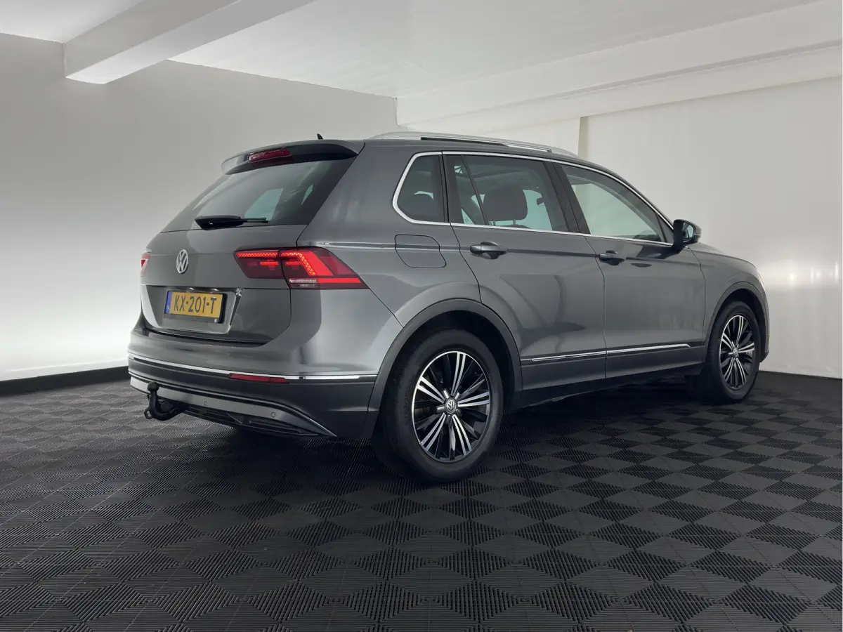 1.4 TSI ACT Highline *AUT | PANO | ADAPTIVE-CRUISE | FULL-LED | VIRTUAL-COCKPIT | KEYLESS | DAB+ | NAVI-FULLMAP | COMFORT-SEATS | ECC | PDC | 18INCH | TOWBAR*