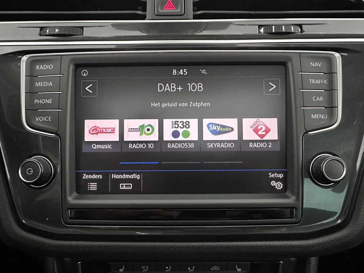 1.4 TSI ACT Highline *AUT | PANO | ADAPTIVE-CRUISE | FULL-LED | VIRTUAL-COCKPIT | KEYLESS | DAB+ | NAVI-FULLMAP | COMFORT-SEATS | ECC | PDC | 18INCH | TOWBAR*