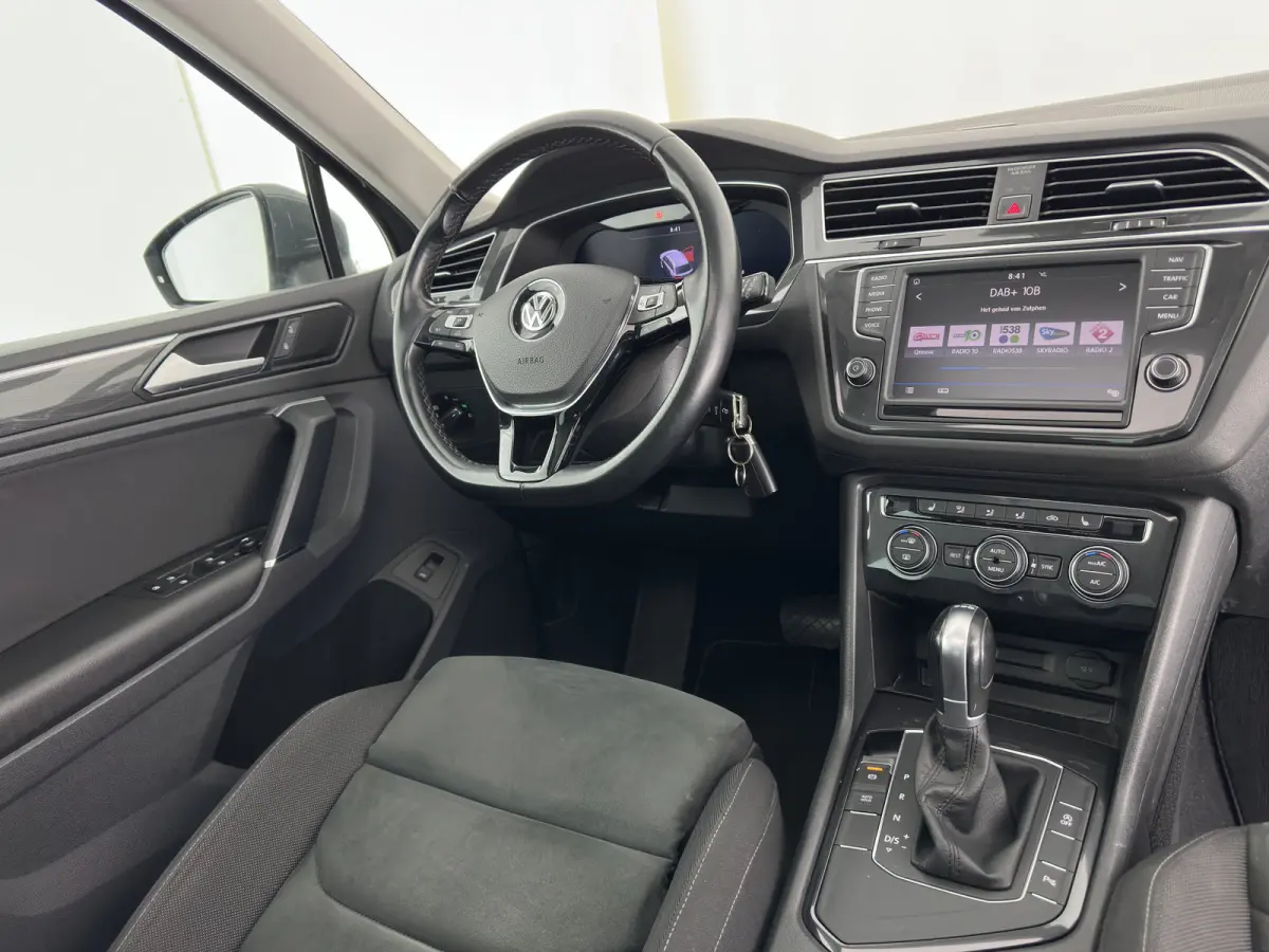 1.4 TSI ACT Highline *AUT | PANO | ADAPTIVE-CRUISE | FULL-LED | VIRTUAL-COCKPIT | KEYLESS | DAB+ | NAVI-FULLMAP | COMFORT-SEATS | ECC | PDC | 18INCH | TOWBAR*