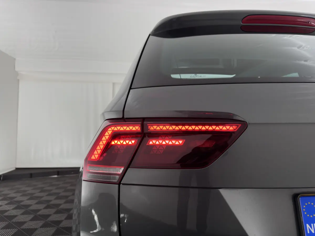 1.4 TSI ACT Highline *AUT | PANO | ADAPTIVE-CRUISE | FULL-LED | VIRTUAL-COCKPIT | KEYLESS | DAB+ | NAVI-FULLMAP | COMFORT-SEATS | ECC | PDC | 18INCH | TOWBAR*