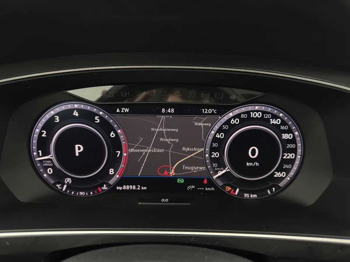 1.4 TSI ACT Highline *AUT | PANO | ADAPTIVE-CRUISE | FULL-LED | VIRTUAL-COCKPIT | KEYLESS | DAB+ | NAVI-FULLMAP | COMFORT-SEATS | ECC | PDC | 18INCH | TOWBAR*