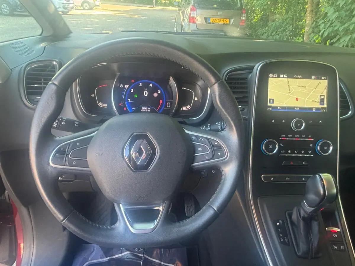 1.3 TCe Limited,AUTOMAAT,NAVI,CLIMAT,CAMERA