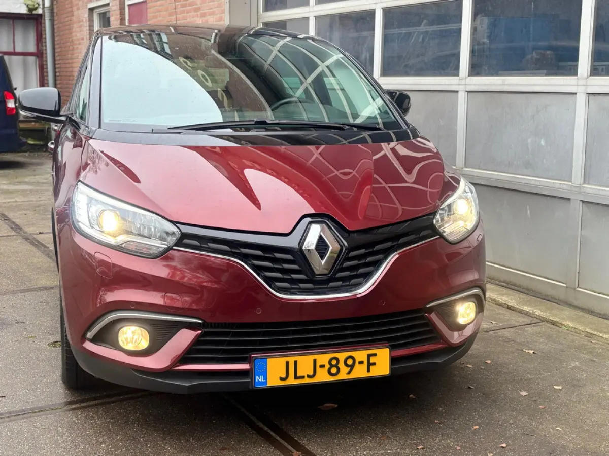 1.3 TCe Limited,AUTOMAAT,NAVI,CLIMAT,CAMERA
