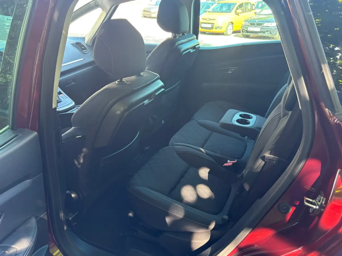 1.3 TCe Limited,AUTOMAAT,NAVI,CLIMAT,CAMERA