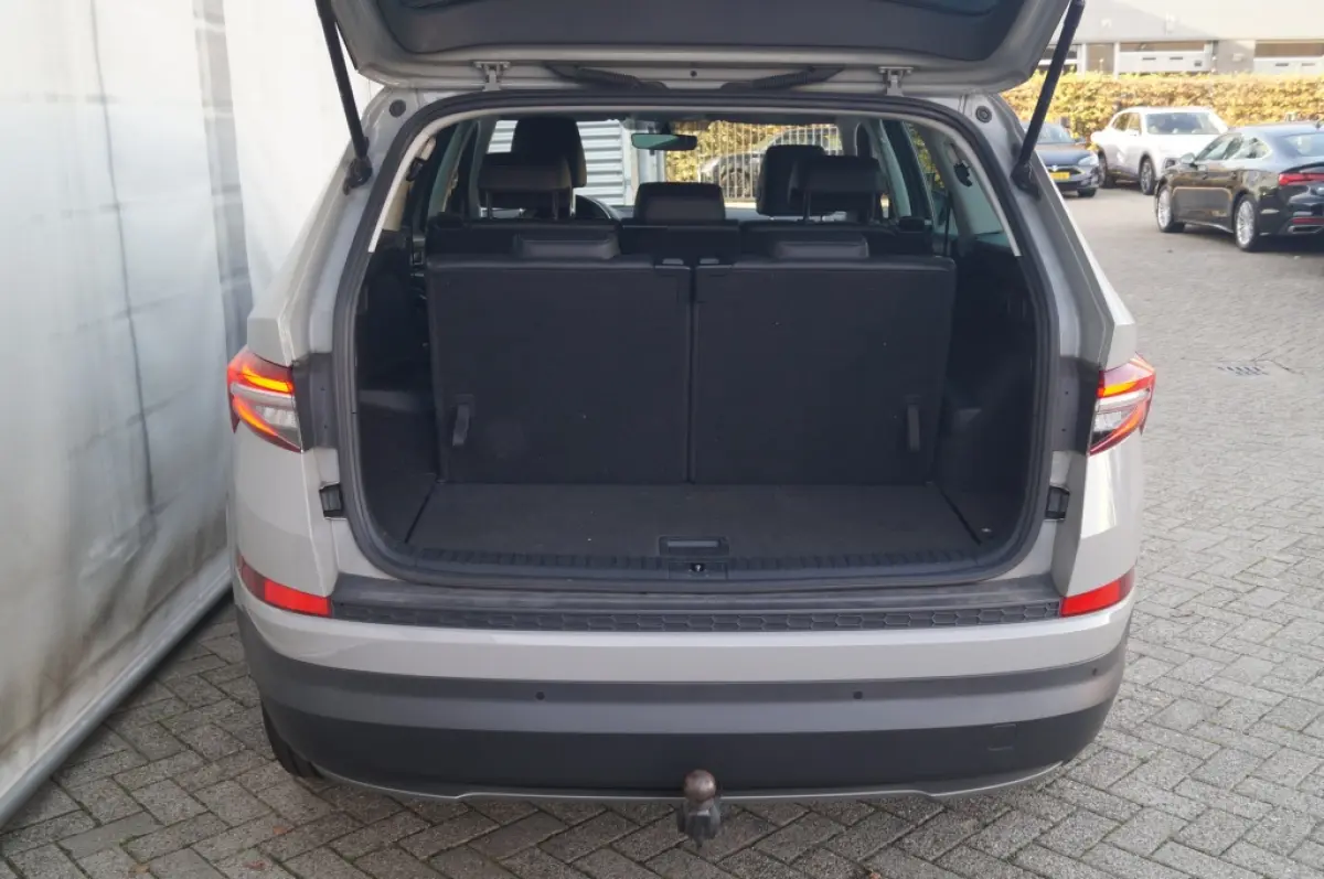 1.5 TSI 150pk Business Edition 7-persoons -TREKHAAK-