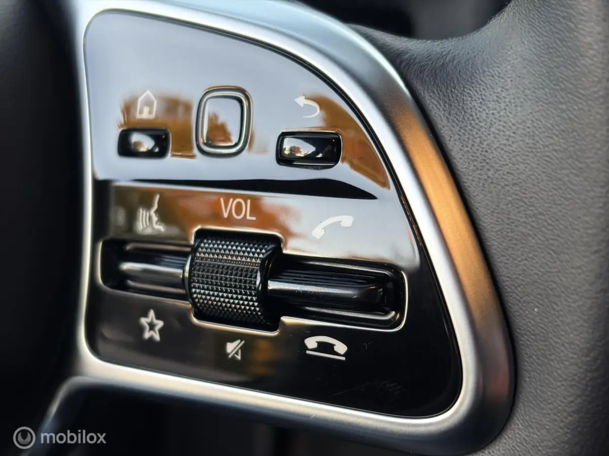 180 Advantage|Carplay|Camera|Lane-assist|Zwarte Hemelbekleding.