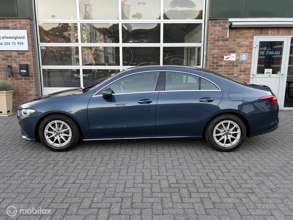 180 Advantage|Carplay|Camera|Lane-assist|Zwarte Hemelbekleding.