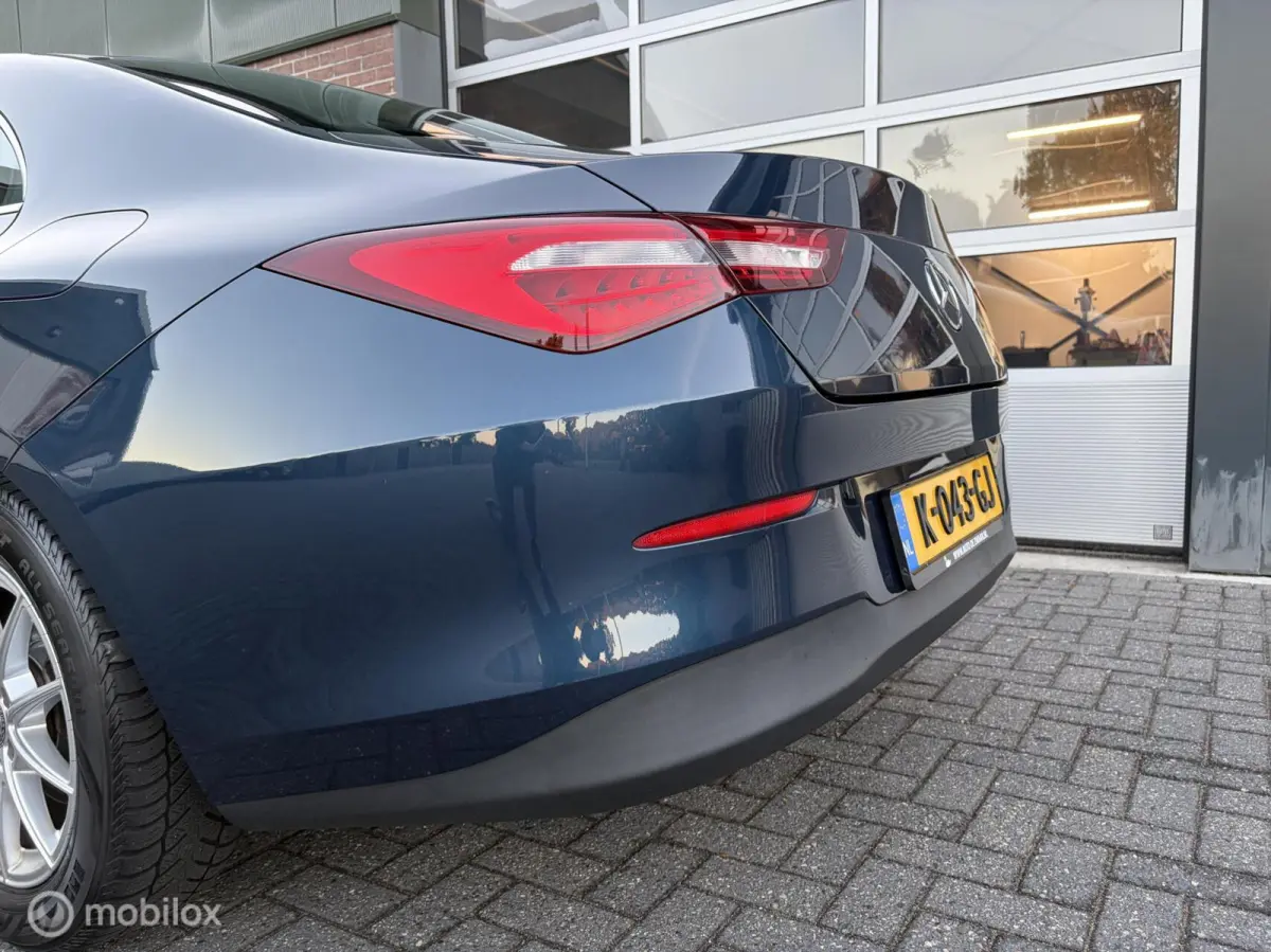 180 Advantage|Carplay|Camera|Lane-assist|Zwarte Hemelbekleding.