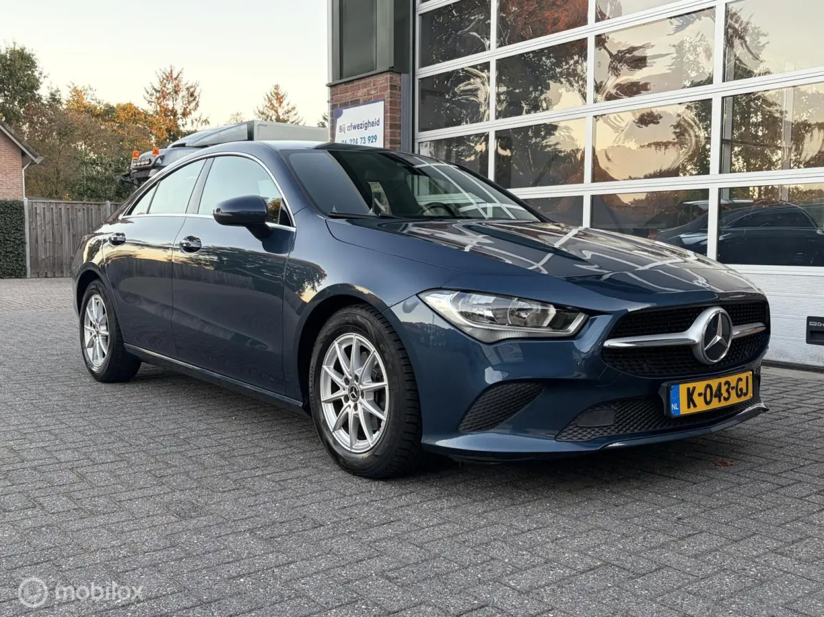 180 Advantage|Carplay|Camera|Lane-assist|Zwarte Hemelbekleding.