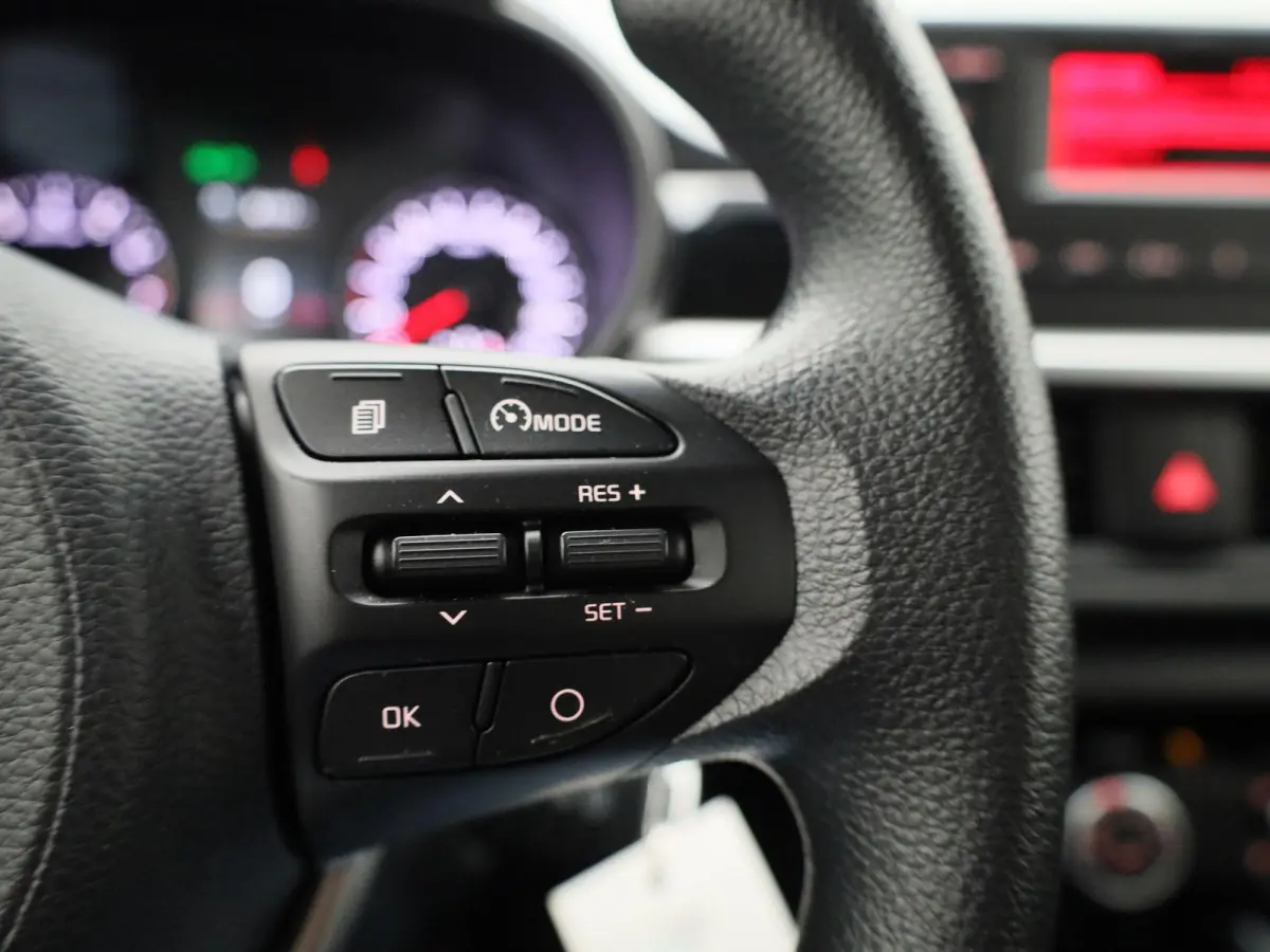 1.0 DPi ComfortLine | AUTOMAAT | AIRCO | BLUETOOTH | CRUISE CONTROL | MULTIFUNCTIONEEL STUURWIEL | 5-DEURS |