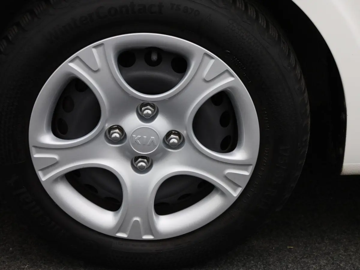 1.0 DPi ComfortLine | AUTOMAAT | AIRCO | BLUETOOTH | CRUISE CONTROL | MULTIFUNCTIONEEL STUURWIEL | 5-DEURS |