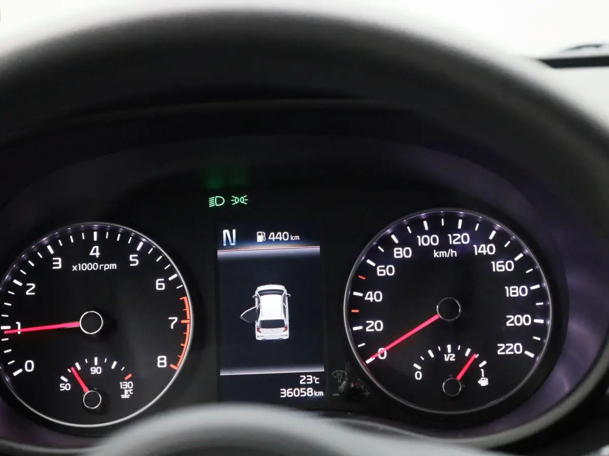 1.0 DPi ComfortLine | AUTOMAAT | AIRCO | BLUETOOTH | CRUISE CONTROL | MULTIFUNCTIONEEL STUURWIEL | 5-DEURS |