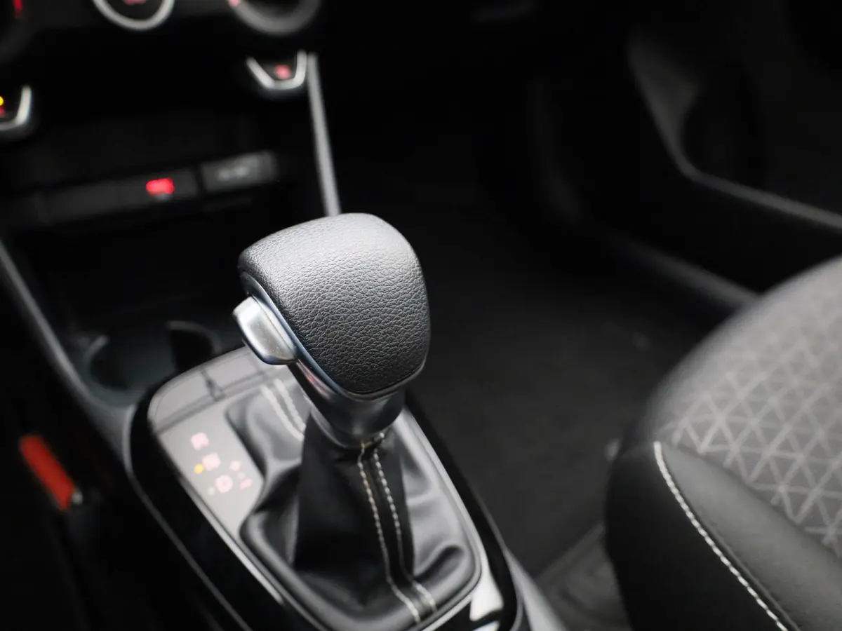 1.0 DPi ComfortLine | AUTOMAAT | AIRCO | BLUETOOTH | CRUISE CONTROL | MULTIFUNCTIONEEL STUURWIEL | 5-DEURS |