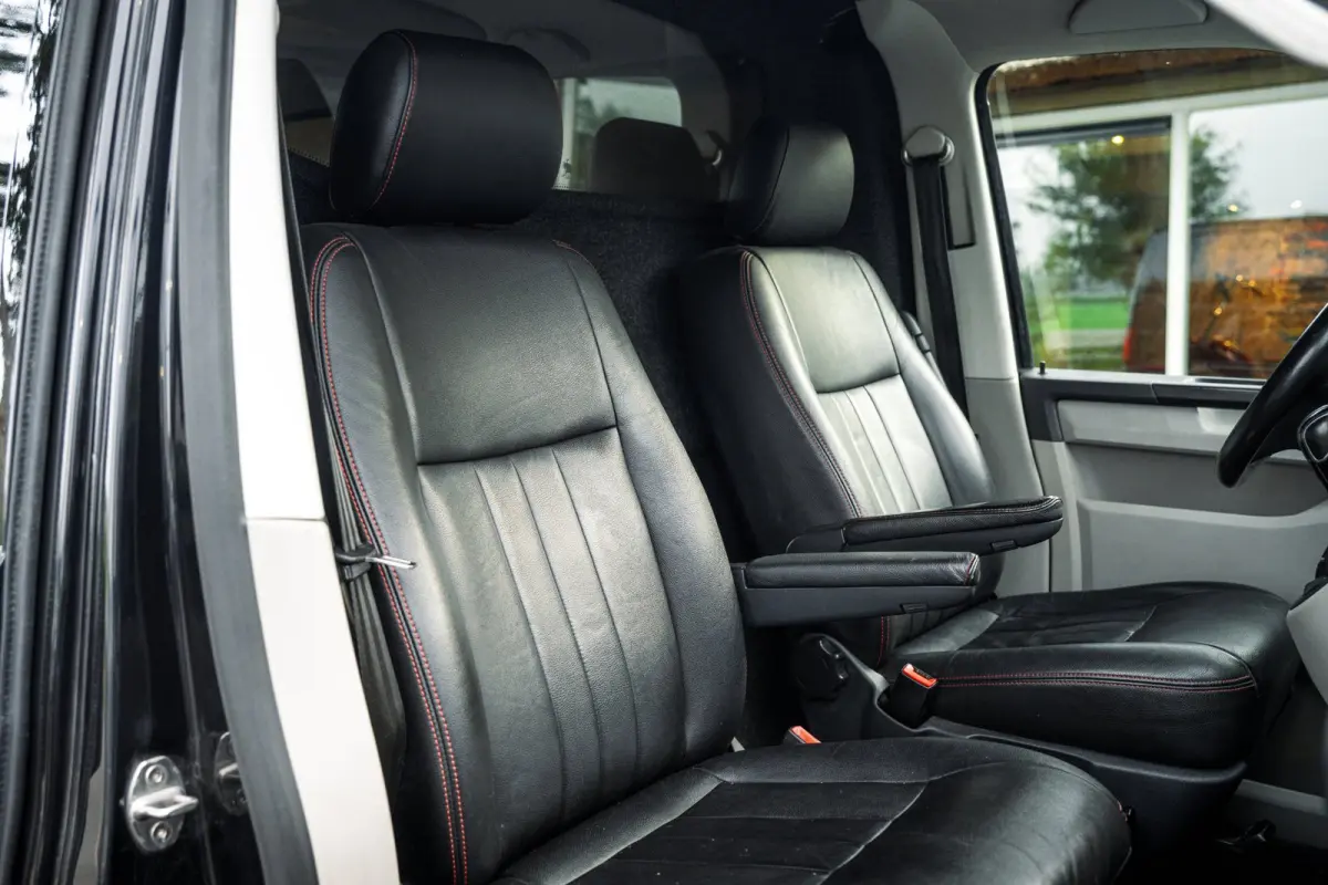 2.0 TDI L1H2 Highline Automaat I Achterklep I Leder I Camera I Stoelverwarming I Airco I Cruise I NL I NAP