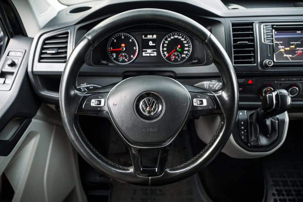 2.0 TDI L1H2 Highline Automaat I Achterklep I Leder I Camera I Stoelverwarming I Airco I Cruise I NL I NAP