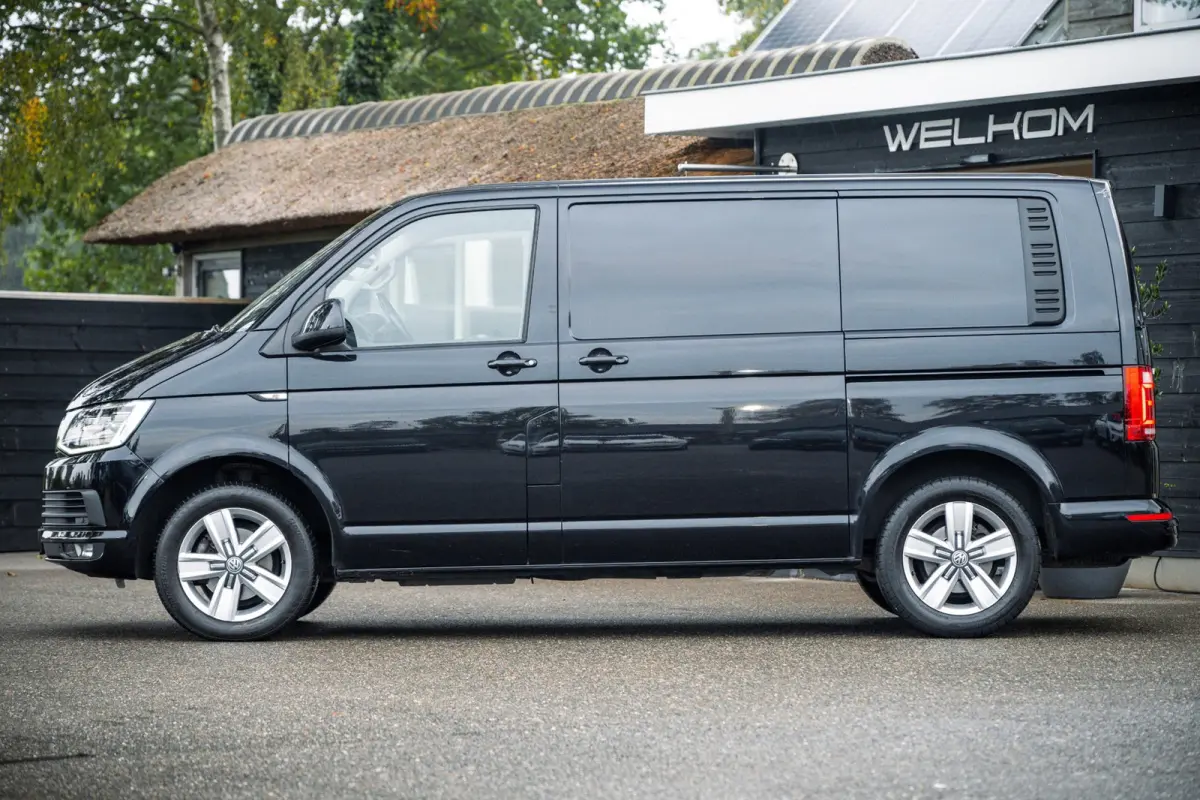 2.0 TDI L1H2 Highline Automaat I Achterklep I Leder I Camera I Stoelverwarming I Airco I Cruise I NL I NAP