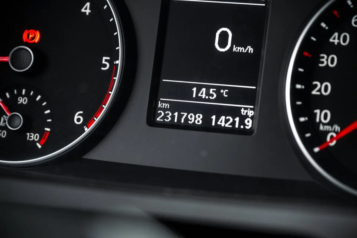 2.0 TDI L1H2 Highline Automaat I Achterklep I Leder I Camera I Stoelverwarming I Airco I Cruise I NL I NAP