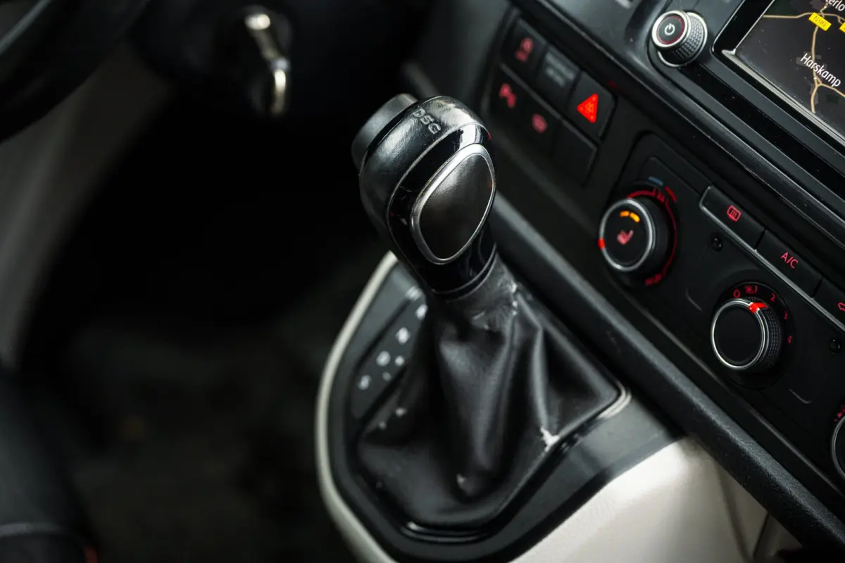 2.0 TDI L1H2 Highline Automaat I Achterklep I Leder I Camera I Stoelverwarming I Airco I Cruise I NL I NAP