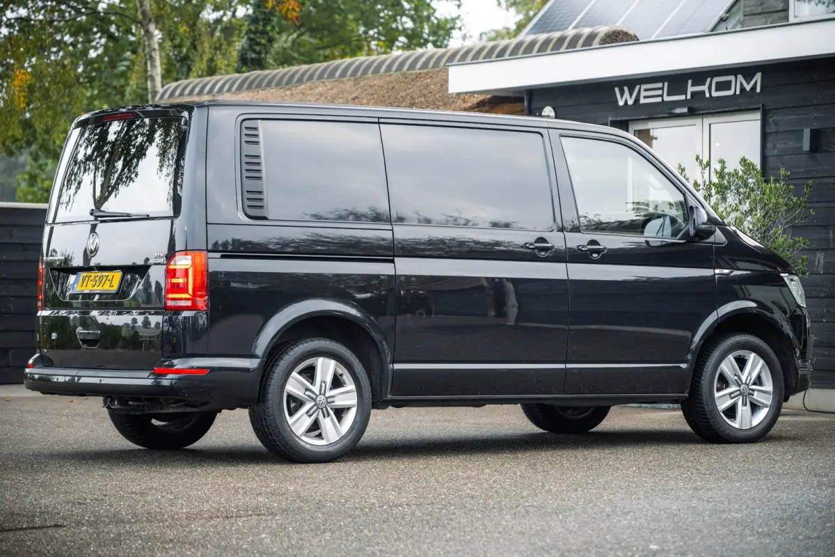 2.0 TDI L1H2 Highline Automaat I Achterklep I Leder I Camera I Stoelverwarming I Airco I Cruise I NL I NAP