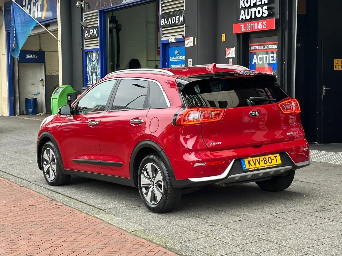 1.6 GDi Hybrid BusinessLine Aut Leer Navi Camera Carplay