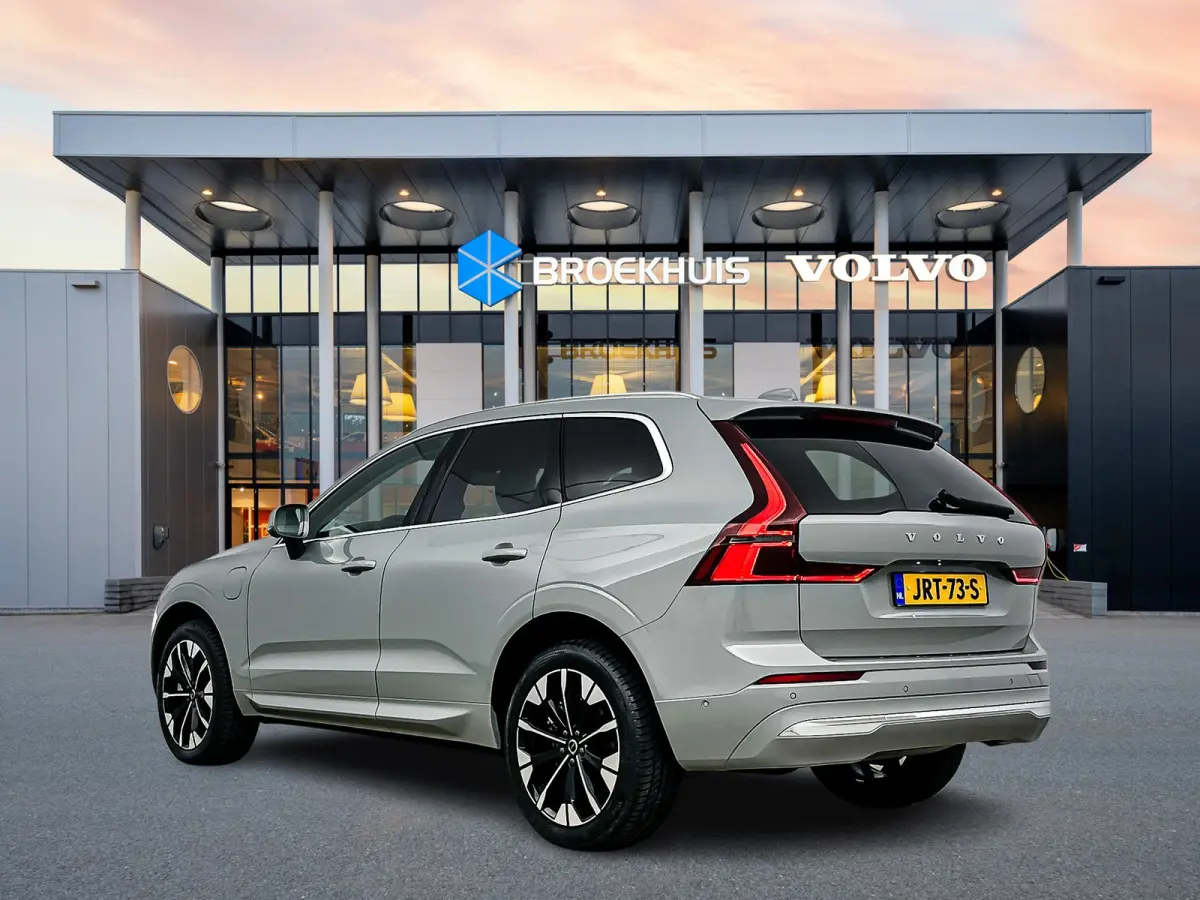 T6 Recharge Plus Bright | 20" Allseason | Trekhaak | 360 Camera | Getint Glas | Harman Kardon | Stoel/Stuur/Achterbankverwarming | Adaptieve Cruise | BLIS