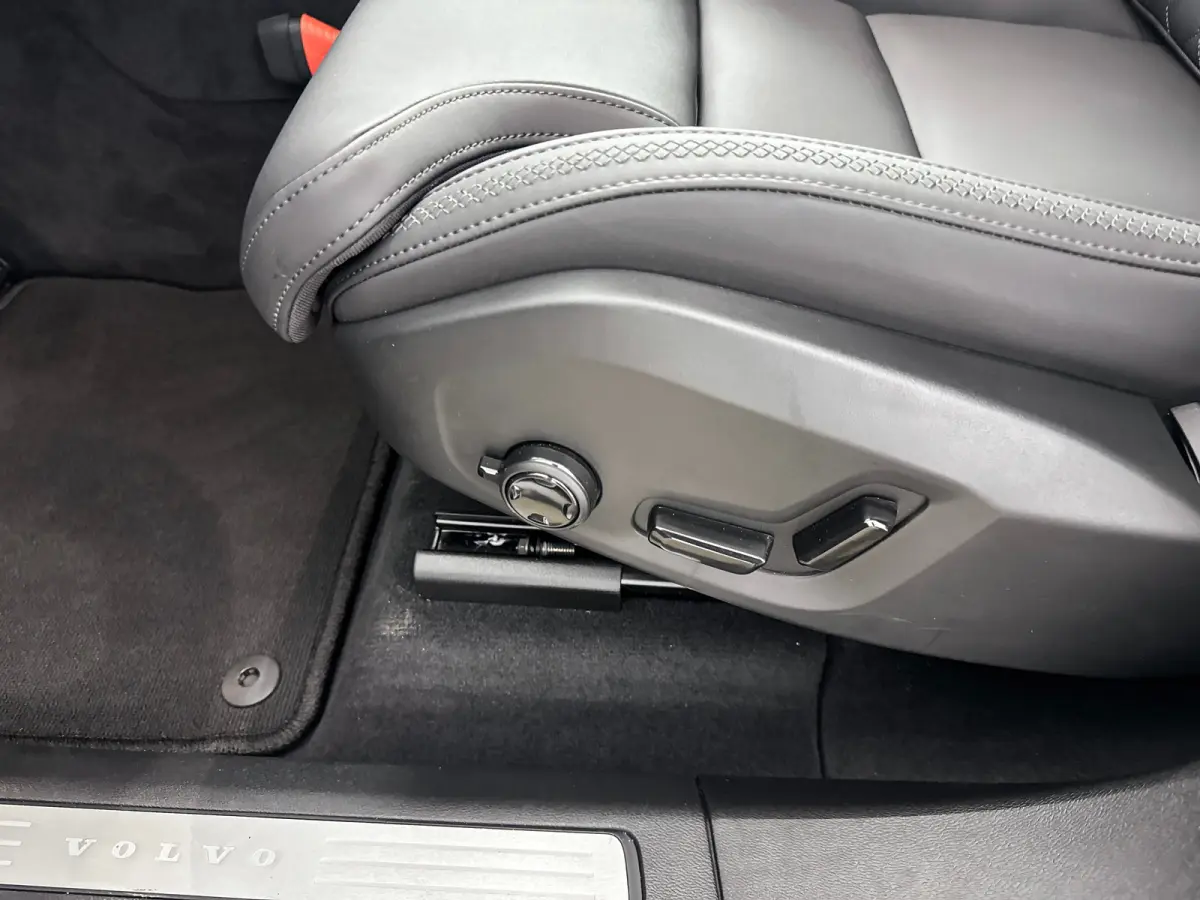T6 Recharge Plus Bright | 20" Allseason | Trekhaak | 360 Camera | Getint Glas | Harman Kardon | Stoel/Stuur/Achterbankverwarming | Adaptieve Cruise | BLIS