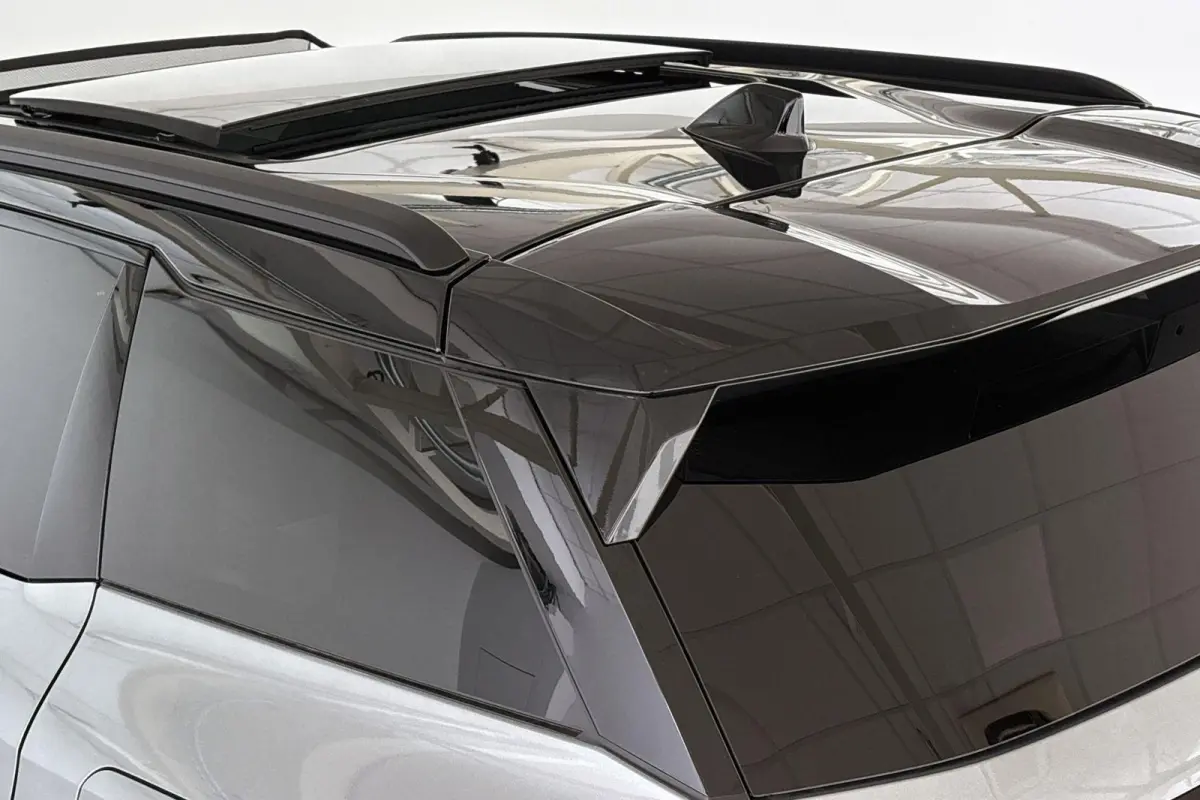 1.6 e-Hybrid Plug-In First Edition Pano Massage Stoelventilatie Stoelverwarming 360