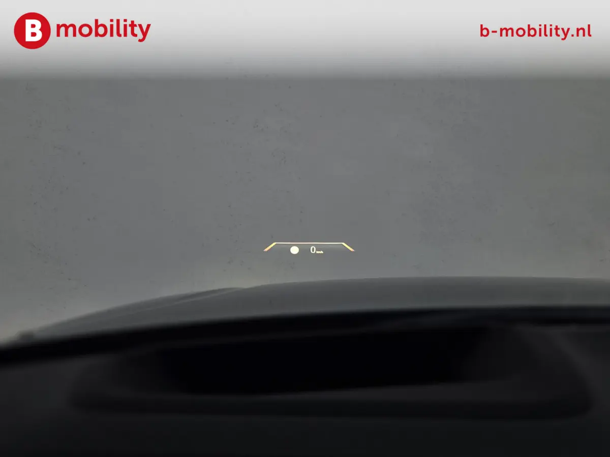 M50 High Executive M-Sport 84 kWh 'Tansanitblau' SOH 96% NL Auto! | 360 Camera | Hifi | DAB | Snelladen | Leer | Head-Up