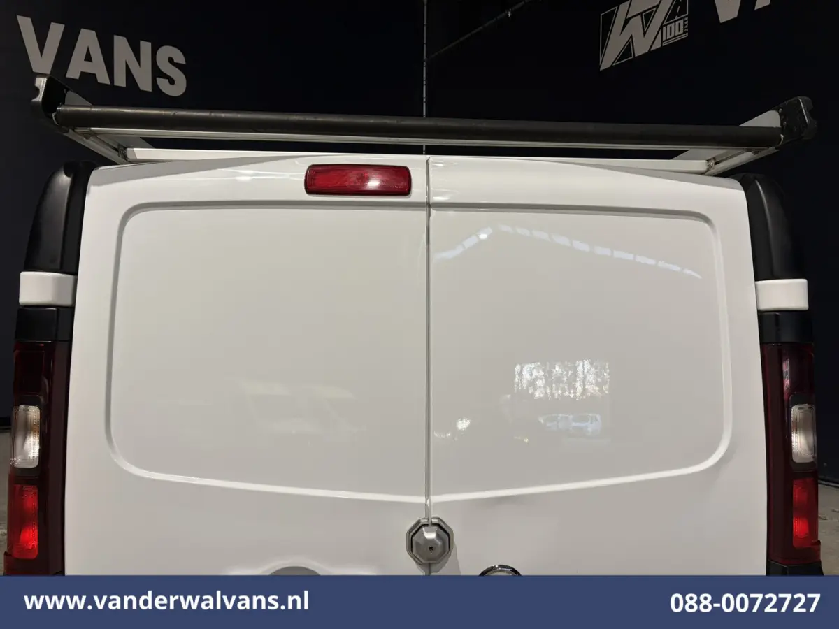 1.6 dCi 126pk L2H1 Euro6 Airco | Navigatie | Imperiaal | Trekhaak | Cruisecontrol Parkeersensoren, Bijrijdersbank