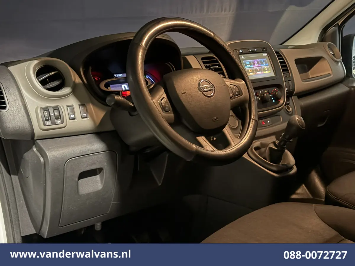 1.6 dCi 126pk L2H1 Euro6 Airco | Navigatie | Imperiaal | Trekhaak | Cruisecontrol Parkeersensoren, Bijrijdersbank
