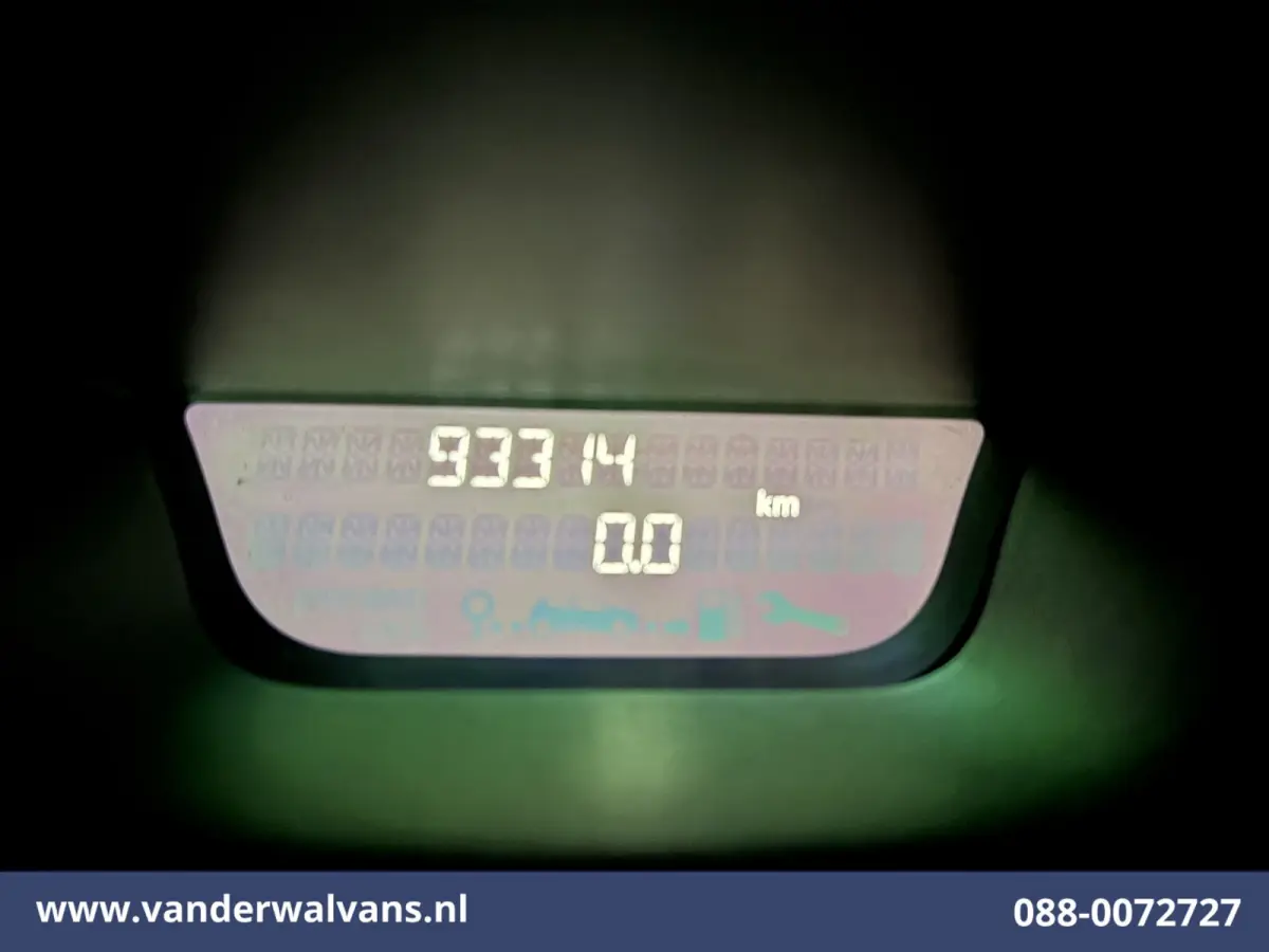 1.6 dCi 126pk L2H1 Euro6 Airco | Navigatie | Imperiaal | Trekhaak | Cruisecontrol Parkeersensoren, Bijrijdersbank