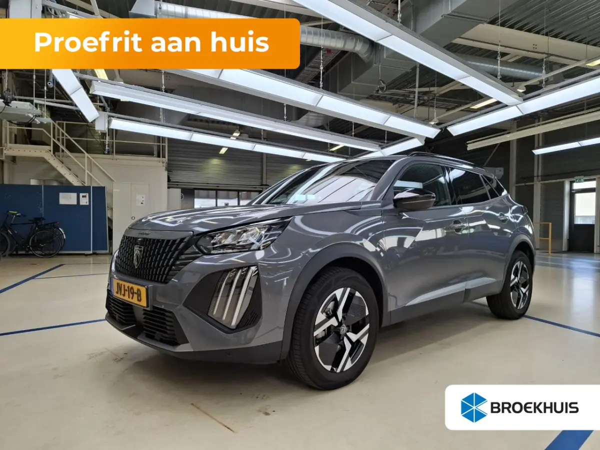 1.2 Hybrid 145 Allure 8 Jaar Garantie! | Navigatie | Carplay | 17'' LMV | Rijstrooksensor | Cruise | Clima |  | Airco (automatisch) | Armsteun achter | Armsteun voor