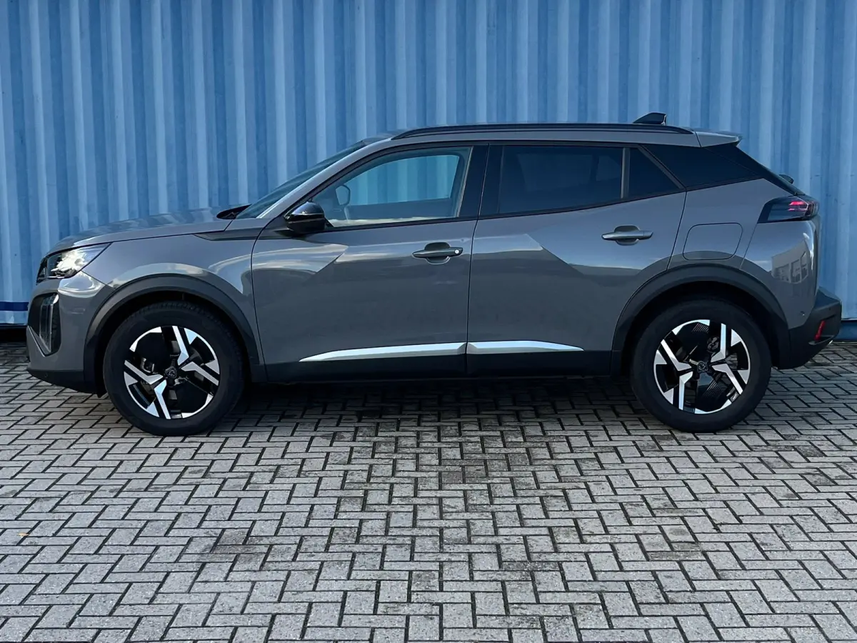 1.2 Hybrid 145 Allure 8 Jaar Garantie! | Navigatie | Carplay | 17'' LMV | Rijstrooksensor | Cruise | Clima |  | Airco (automatisch) | Armsteun achter | Armsteun voor