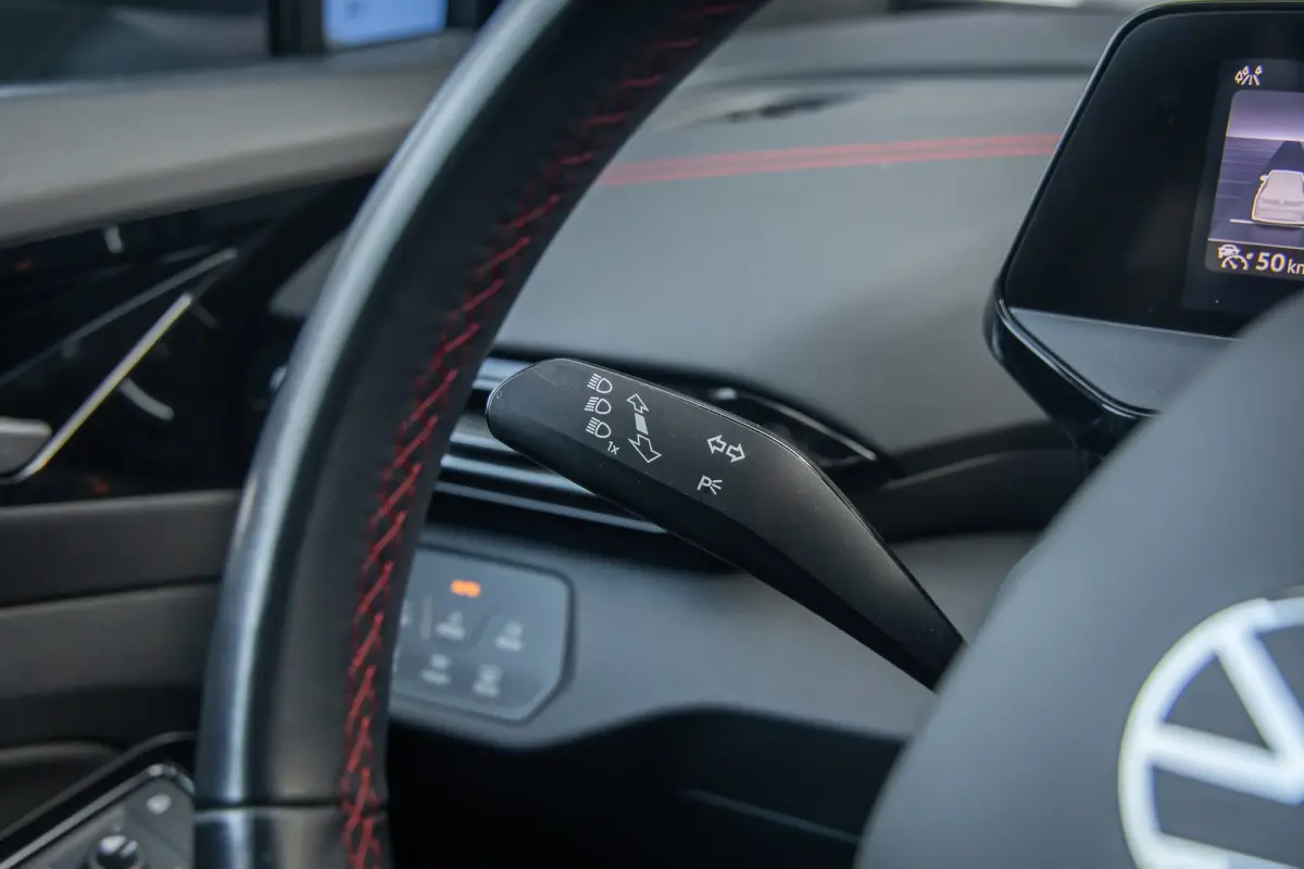 GTX 4Motion 77 kWh | Trekhaak | Cruise adaptief | Camera | 21'' | Matrix LED | Stoelverwarming | Sfeerverlichting | | Achteruitrijcamera | Apple Carplay/Android Auto|telefoonintegratie premi