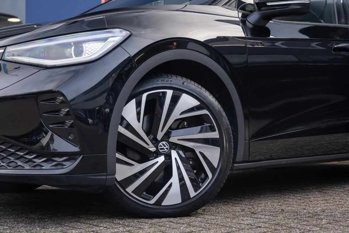 GTX 4Motion 77 kWh | Trekhaak | Cruise adaptief | Camera | 21'' | Matrix LED | Stoelverwarming | Sfeerverlichting | | Achteruitrijcamera | Apple Carplay/Android Auto|telefoonintegratie premi