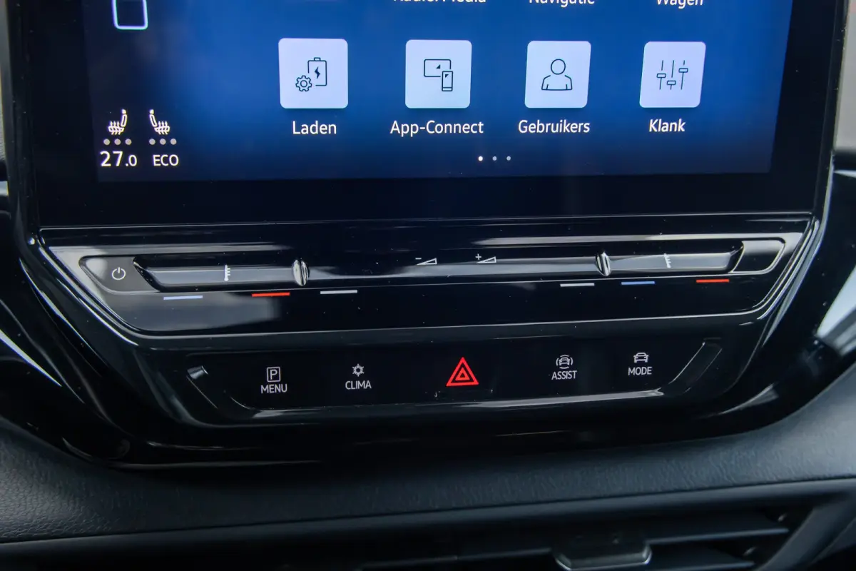 GTX 4Motion 77 kWh | Trekhaak | Cruise adaptief | Camera | 21'' | Matrix LED | Stoelverwarming | Sfeerverlichting | | Achteruitrijcamera | Apple Carplay/Android Auto|telefoonintegratie premi