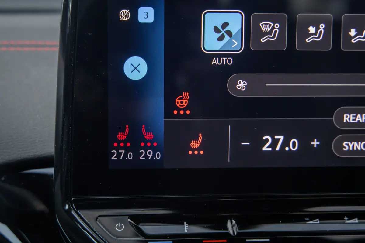 GTX 4Motion 77 kWh | Trekhaak | Cruise adaptief | Camera | 21'' | Matrix LED | Stoelverwarming | Sfeerverlichting | | Achteruitrijcamera | Apple Carplay/Android Auto|telefoonintegratie premi
