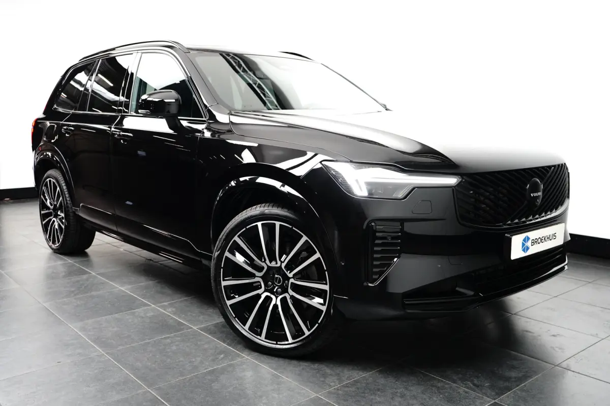 2.0 T8 Plug-in hybrid AWD Ultra Black Edition | Luchtvering | Bowers&Wilkins | Trekhaak | Massage/ventilatie | 22" Velgen