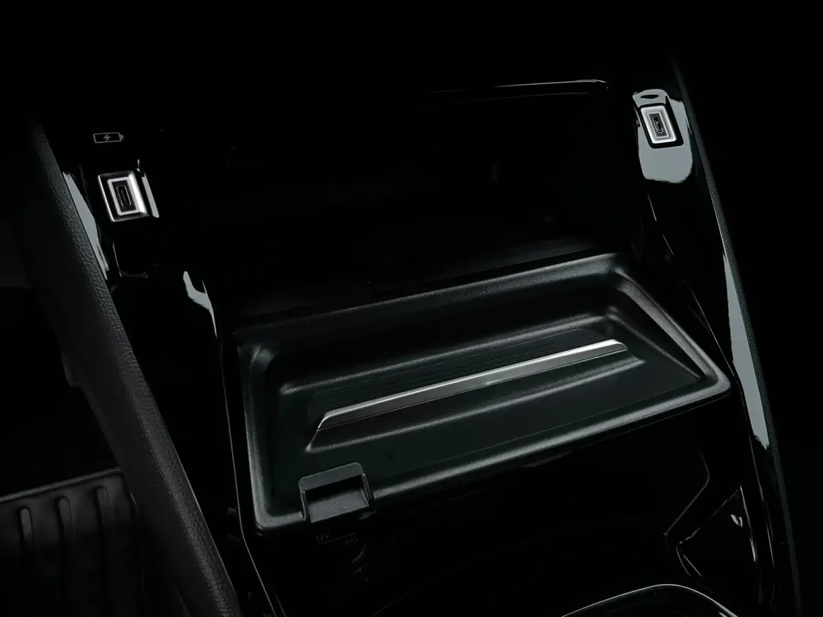 1.2 Hybrid 145 Allure 8 Jaar garantie! | Adapteive Cruise! | Carplay | Navigatie | Clima | 17'' LMV | Keyless Start | | Achterbank in delen neerklapbaar | Achterspoiler | Actieve noodgeval a