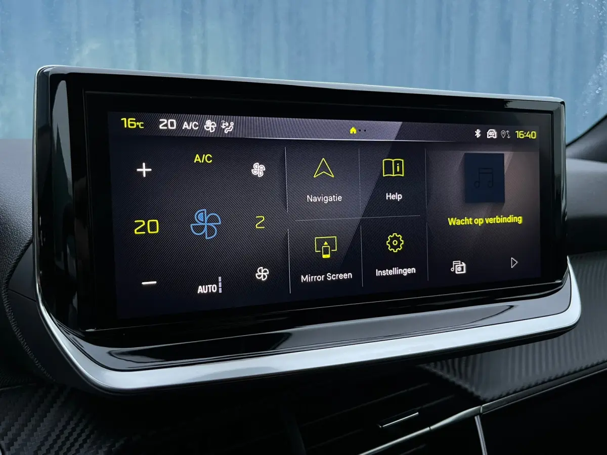 1.2 Hybrid 145 Allure 8 Jaar garantie! | Adapteive Cruise! | Carplay | Navigatie | Clima | 17'' LMV | Keyless Start | | Achterbank in delen neerklapbaar | Achterspoiler | Actieve noodgeval a