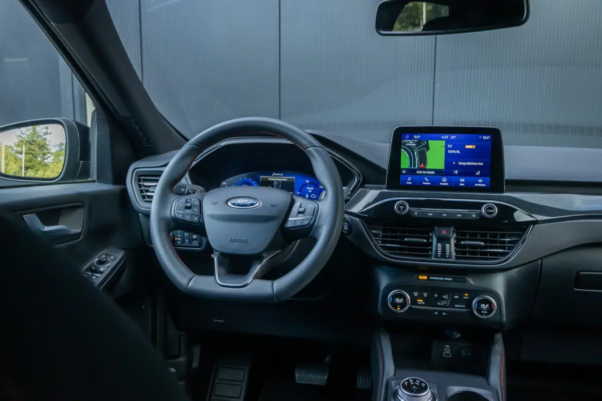 2.5 PHEV ST-Line | Dealer o.h.  | Achteruitrijcamera | Airco (automatisch) | Privacy-glass | Standkachel | Keyless | Apple carplay / andriod auto