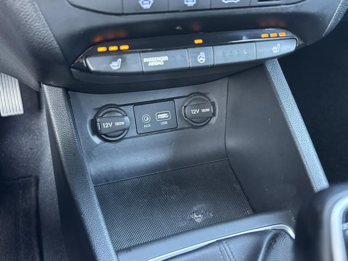 1.0 T-GDI 120pk Premium | Navi | Camera | PDC V+A | Stoel+stuurverwarming