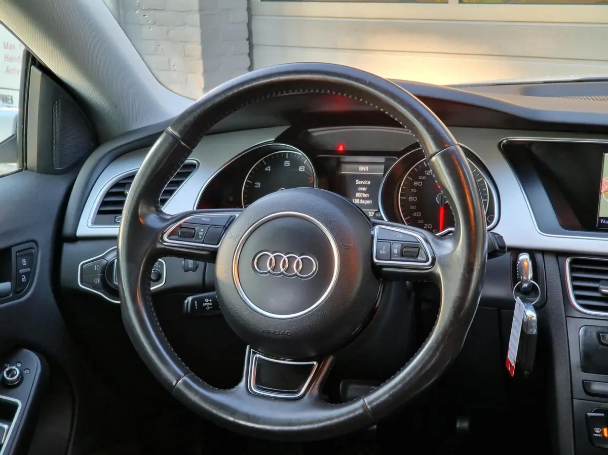 1.8 TFSI|Clima|Navi|18-inch all seasons|Bleutooth|